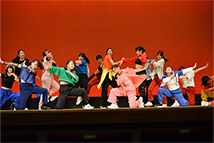 2022�N �{�O�斯��